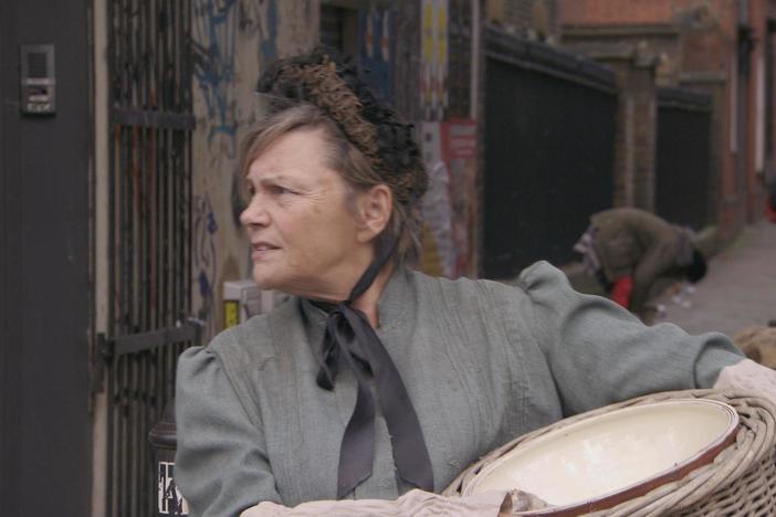 The Potters sell sheep trotters on the streets of Spittlefields.