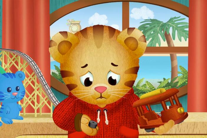 When Trolley's wheel falls off, Mom encourages Daniel to fix the problem by himself.