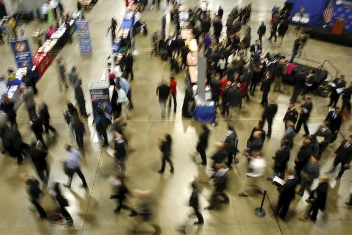 News Wrap: Economic growth slows in 2nd quarter