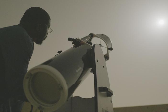A visionary scientist investigates the deep history of astronomy in West Africa.