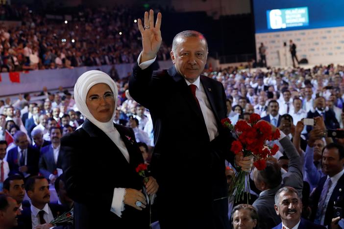 Turkish lira in freefall as U.S.-Turkey tensions escalate