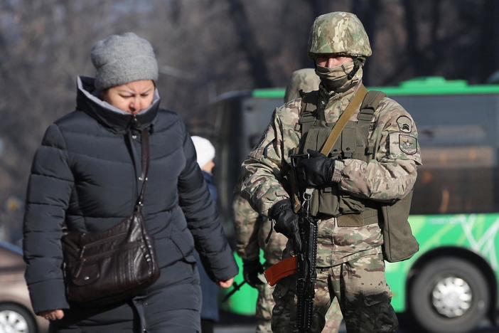 News Wrap: Kazakhstan crackdown hauls in 1,700 alleged protesters