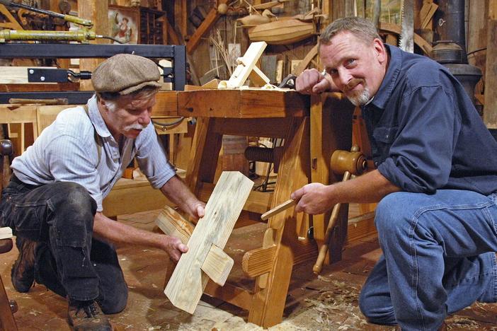 Roy and workbench builder Will Myers test out the strength of the classic wedged mortise.
