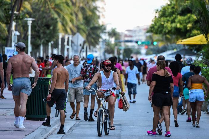 Florida shuts bars and beaches as COVID-19 cases surge