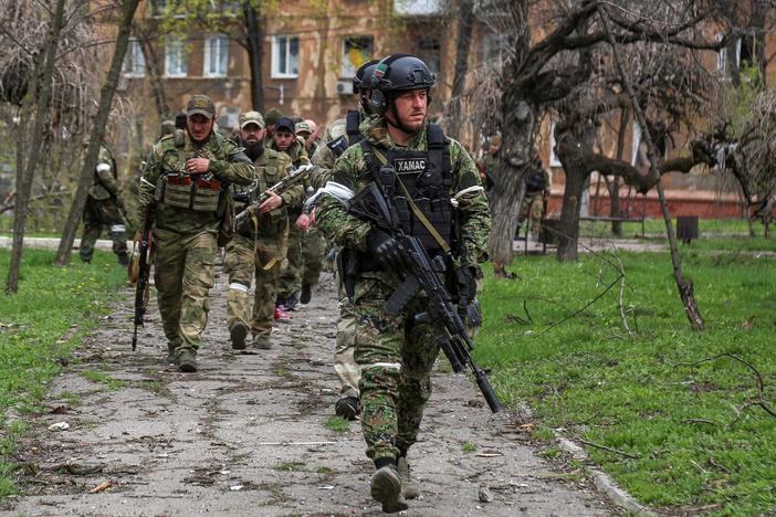 Heavy casualties and low morale hamper Russia's war effort in Ukraine