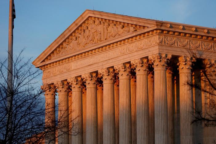 Conservatives line up behind possible Trump Supreme Court finalists.