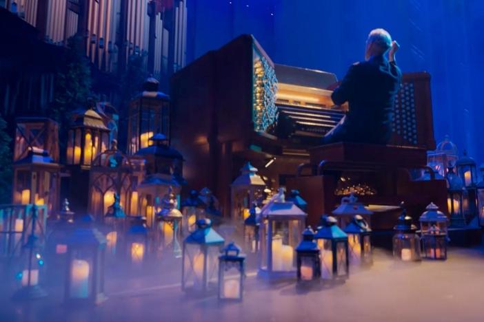 Tabernacle organist Richard Elliott performs “Trepak,” from “Nutcracker Suite.