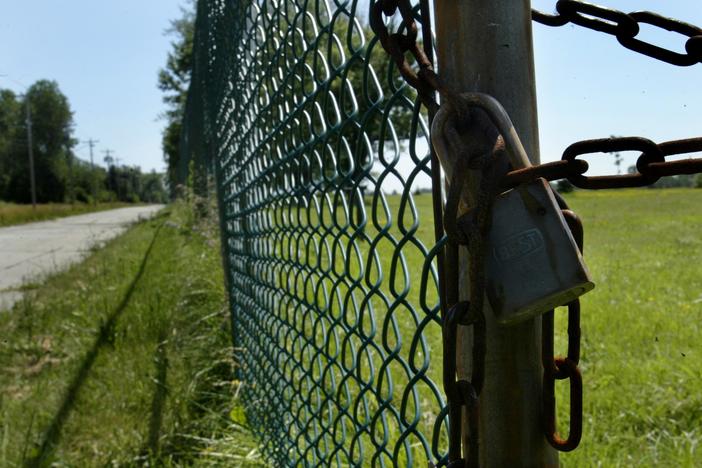 Residents say Love Canal chemicals continue to make them sick