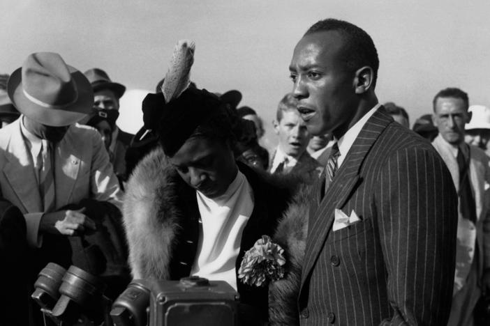 After victories at the 1936 Berlin Olympics, Jesse Owens returned to a segregated America.