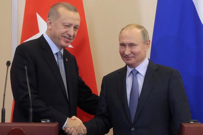 Turning to Putin, Erdogan ignores U.S. agreement for northeastern Syria
