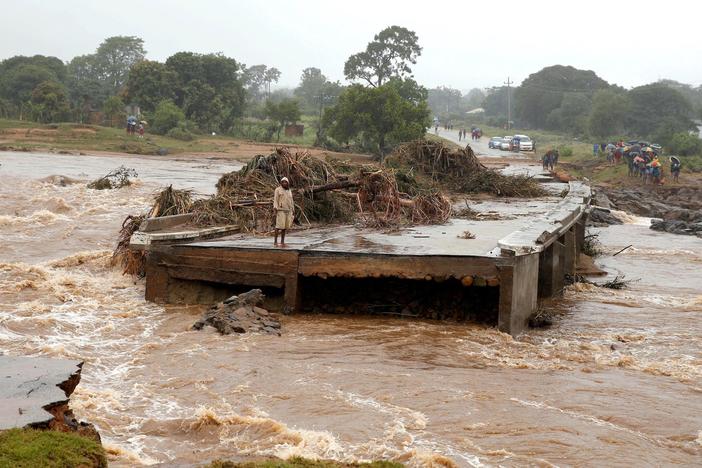 Cyclone leaves Mozambique desperate and submerged