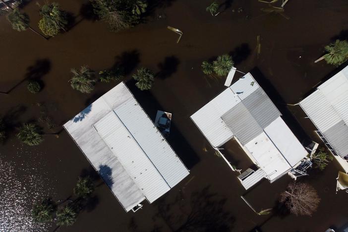 Journalist describes Hurricane Ian's destruction in her home city of Naples, Florida