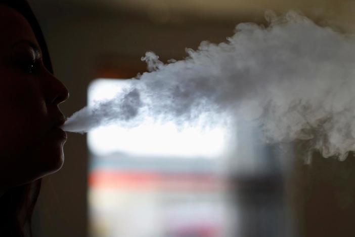 The Food and Drug Administration wants e-cigarette makers to extinguish use by kids.