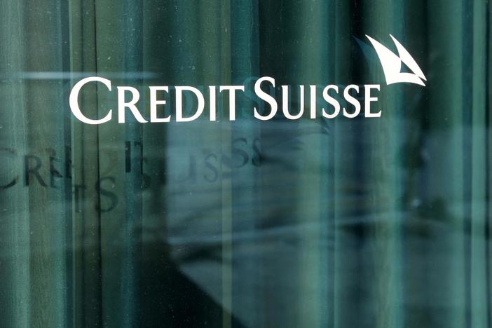 Global markets tumble as Credit Suisse acknowledges signs of instability