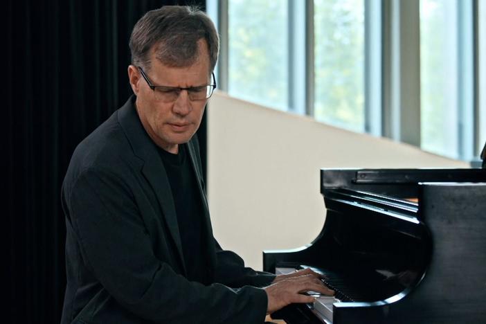 Scott Yoo and Copland expert John Novacek discuss Aaron Copland's film career.