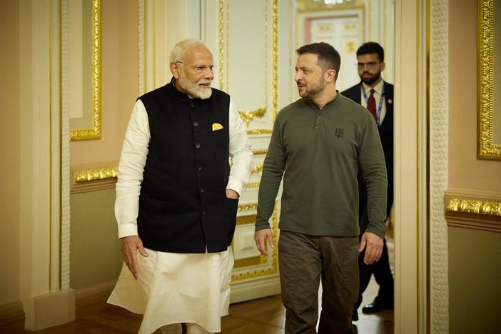 News Wrap: India’s Modi visits Ukraine in bid to help mediate peace with Russia