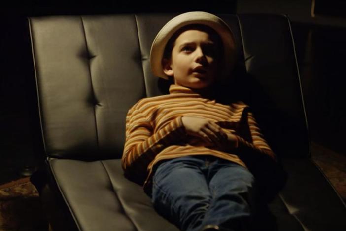 A conversation with his psychiatrist helps Norman decide to sell syndication rights.