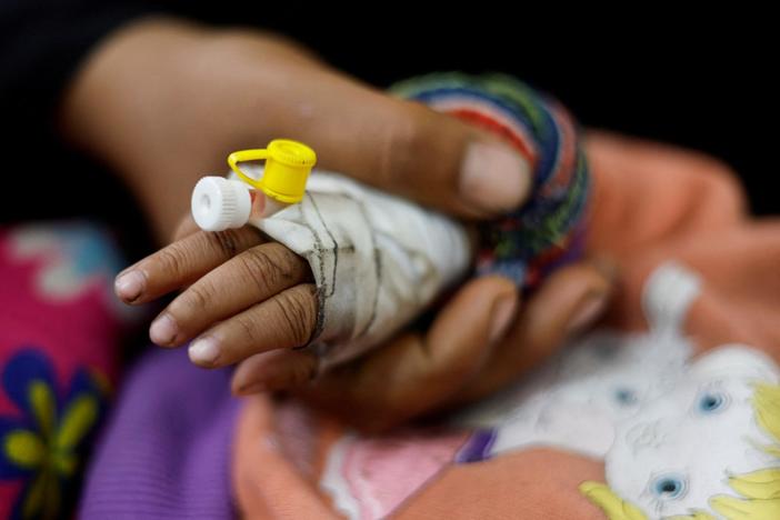 Experts warn of 'imminent’ famine in Gaza with lack of aid reaching Palestinians