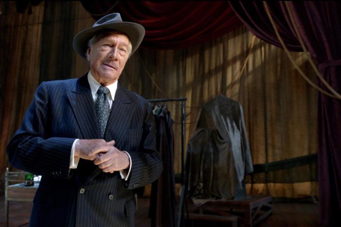 Christopher Plummer plays actor John Barrymore in this film adaptation of the play.
