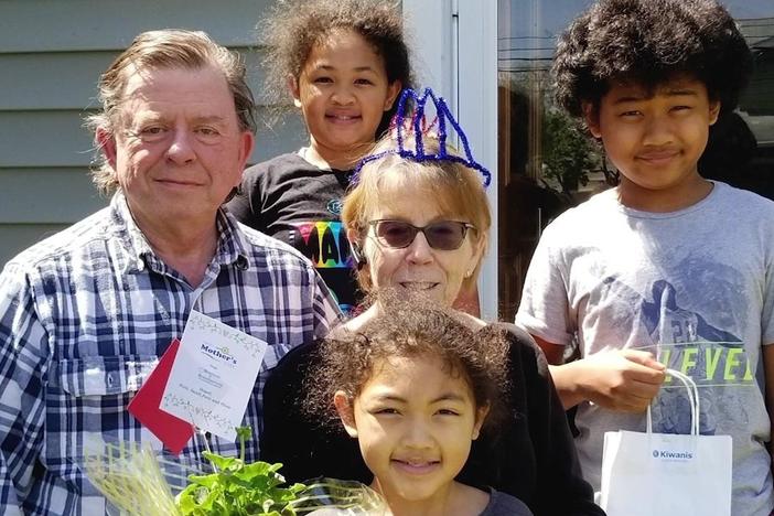 Raising children for a second time, 'grandfamilies' struggle during the pandemic