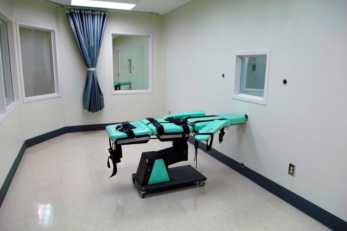 Federal executions to resume, despite falling public support for death penalty