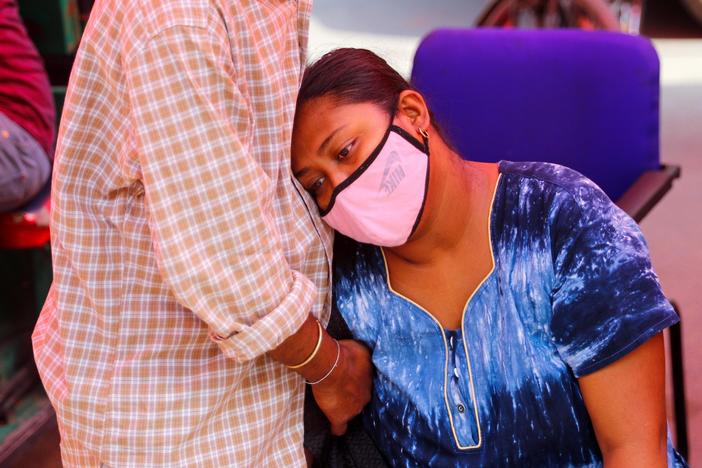 News Wrap: Biden promises India help to combat COVID, including sharing vaccines