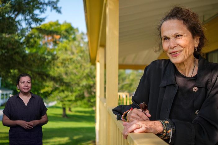 Explore the story of writer Julia Alvarez, who blazed a trail for a generation of Latino authors.