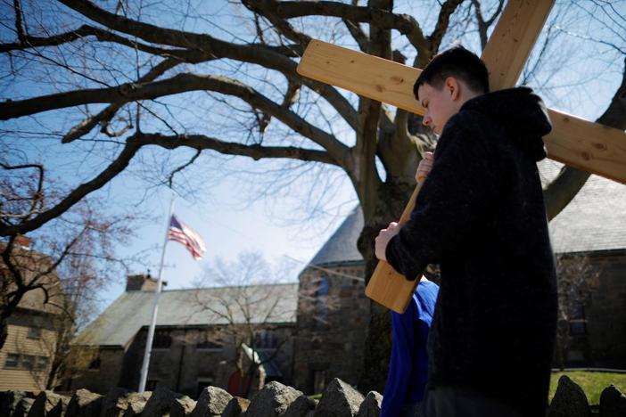 How some evangelical leaders are combating political radicalization in their congregations