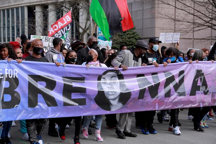 News Wrap: DOJ announces probe into Louisville police, citing Breonna Taylor case