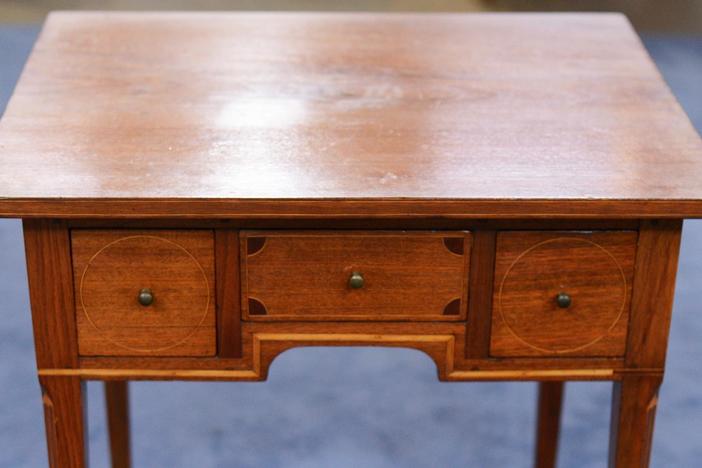 Appraisal: Kentucky Dressing Table, ca. 1810, from Chicago, Hour 3.