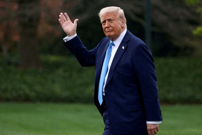 Businesses brace for Trump’s new tariffs while Senate Democrats try to push back