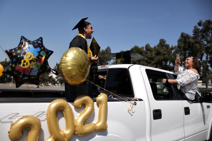 Why this former U.S. education secretary believes community college should be free