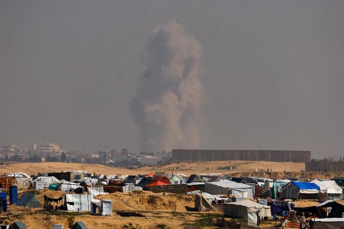 Refugees International head discusses difficulties getting humanitarian aid into Gaza