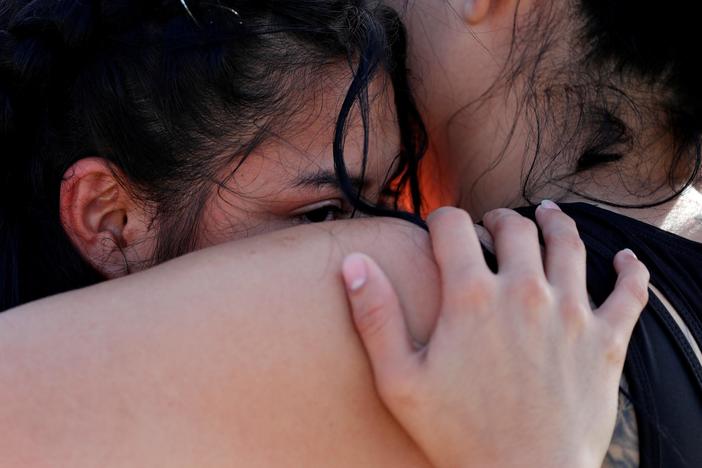 Government races to reunite eligible separated families