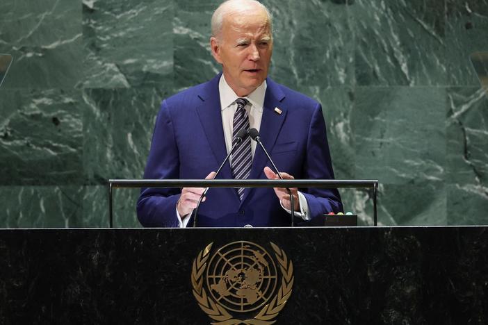 Biden calls on world leaders to promote peace and stand with Ukraine against Russia