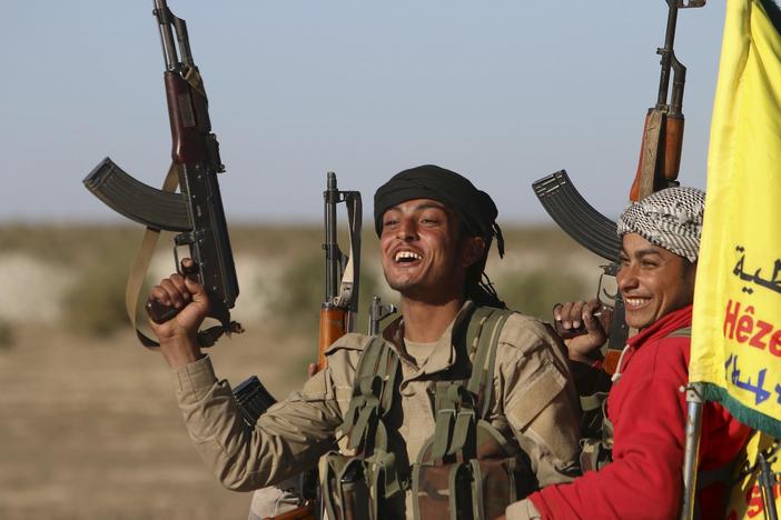 What should happen to thousands of foreign ISIS fighters?