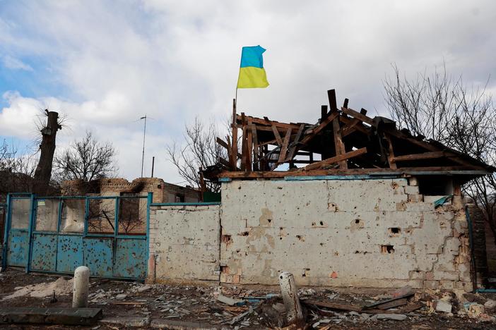 Russia's invasion of Ukraine hits an impasse amid fierce fighting and looming peace talks