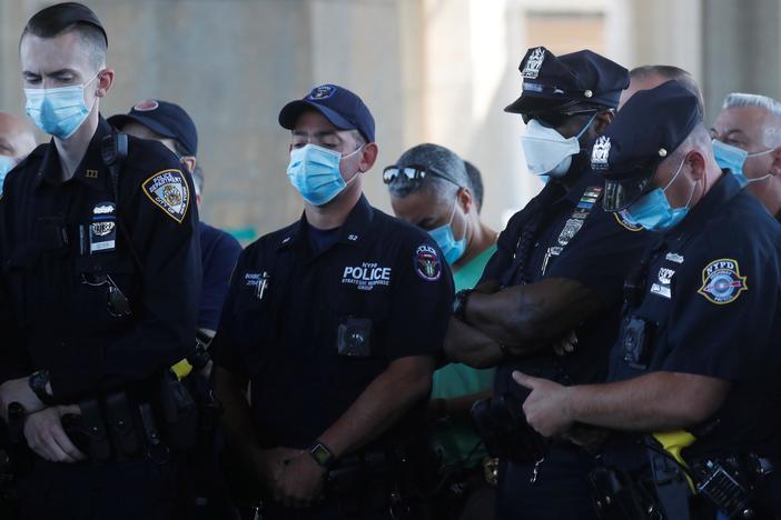 News Wrap: NYC to mandate COVID vaccine for all public employees