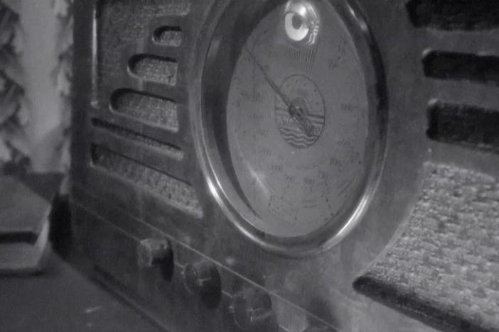 In Oct. 1938, a panicked radio announcer reported that Martians had landed in New Jersey.