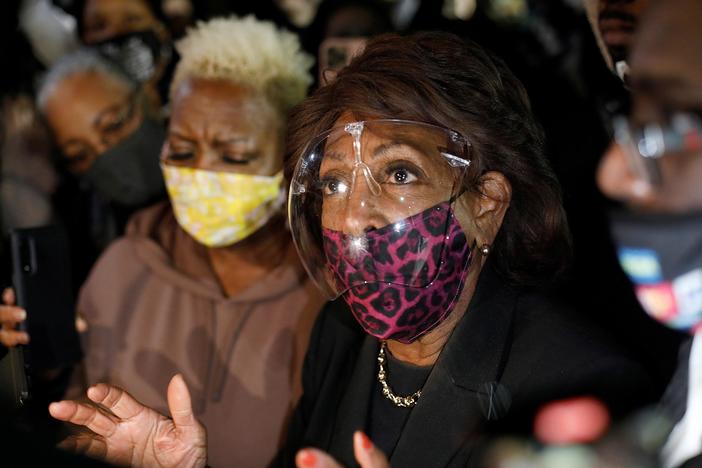 News Wrap: Democrats block effort to censure Maxine Waters for Chauvin trial comments
