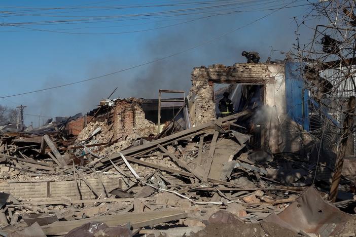 Kharkiv's children continue education below ground amid Russian airstrikes