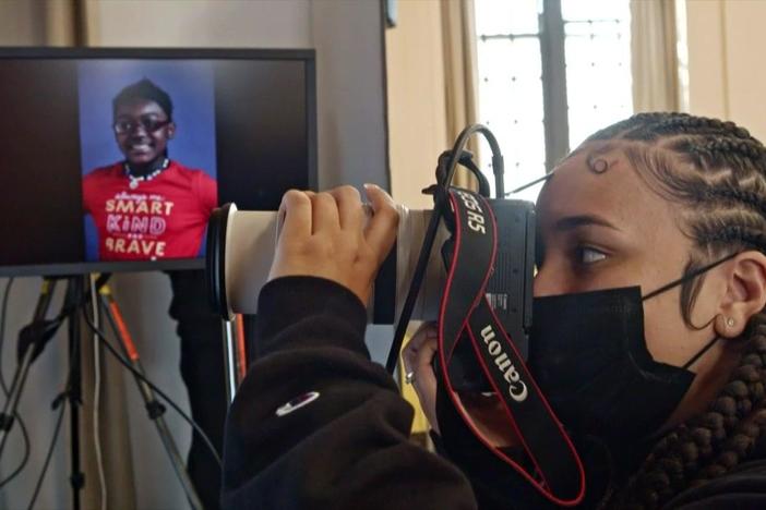How a celebrity photographer saved picture day for this New York school