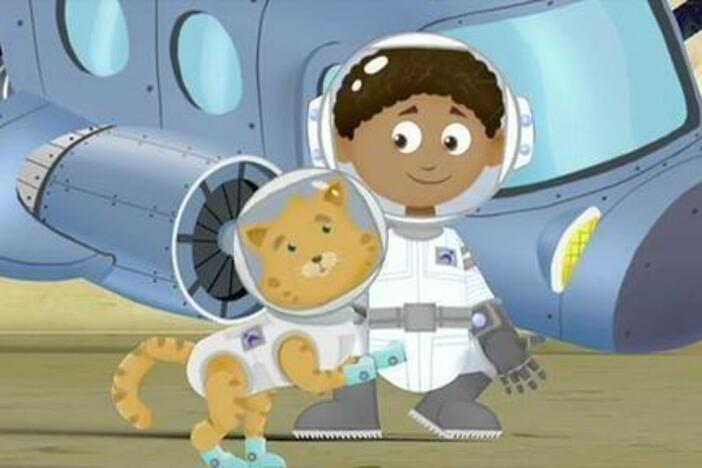 Super Why travels to outer space to help his new astronaut friend find a cat.