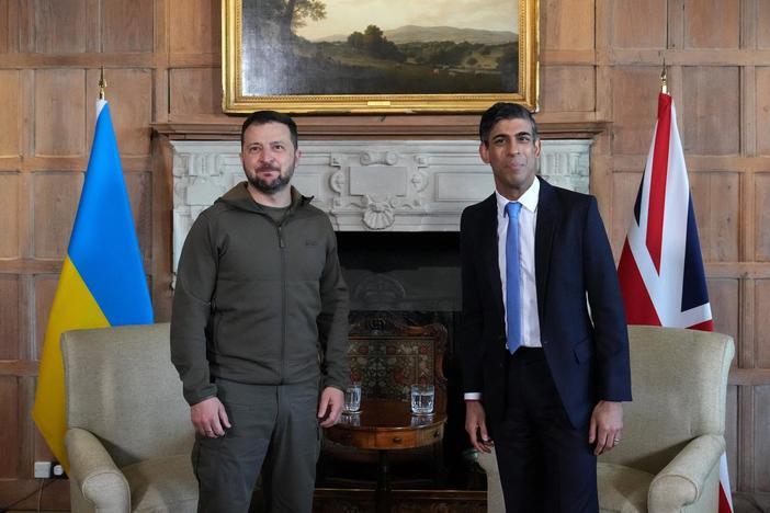 Zelenskyy tours Europe to secure more military aid in Ukraine's fight against Russia