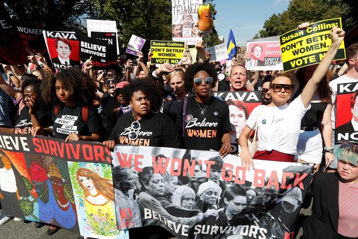 FBI report on Kavanaugh raises protests by Democrats