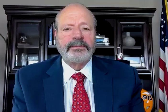 he mayor of El Paso, Oscar Leeser, joins the show.