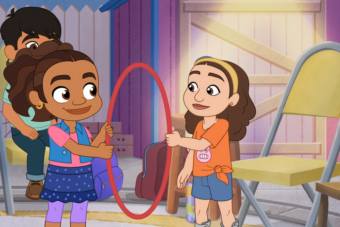 Alma wants to hang with the big kids. / Junior pretends to be everyone’s little brother.