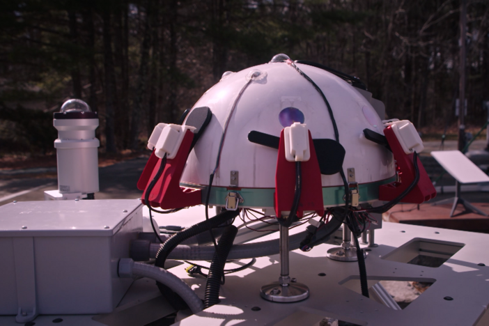 To better study the UFO phenomenon, science needs more eyes on the skies.