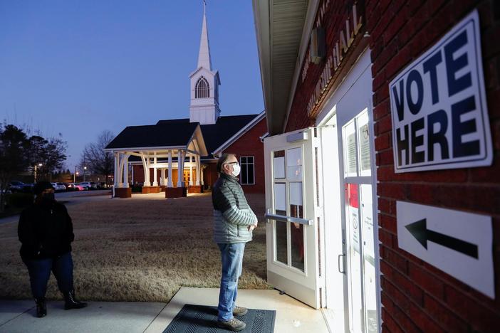 Polls close in Georgia's runoff elections with control of the U.S. Senate on the line