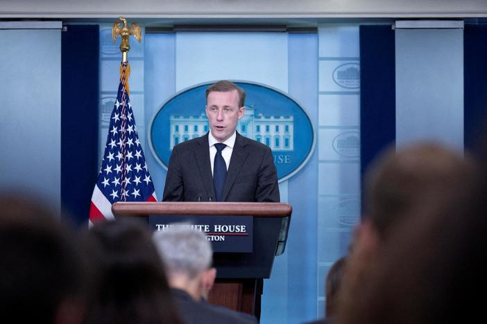News Wrap: White House says U.S. will not build more nuclear weapons to counter Russia